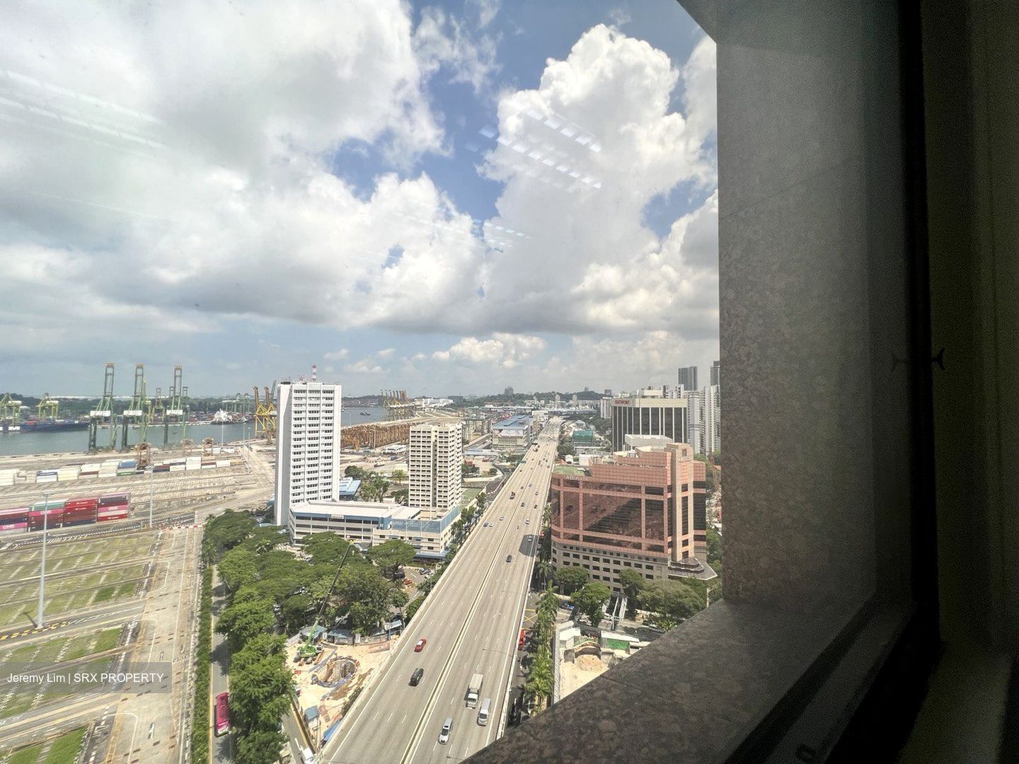 Lippo Centre (D2), Office #437340551